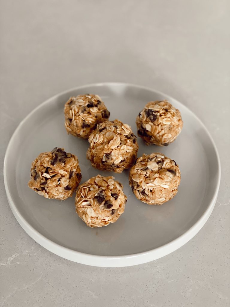NoBake Peanut Butter Oatmeal Energy Balls Recipe The GR Guide