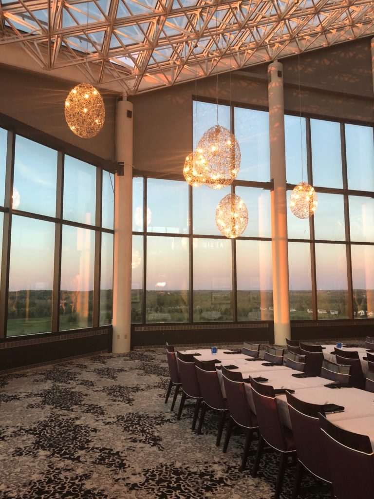 Aerie Grand Traverse Resort : Aerie Restaurant & Lounge – KLBZW